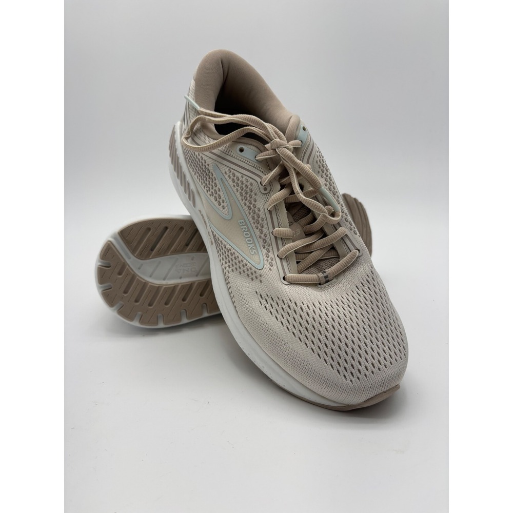 Brooks Women's Athletic Sneakers in Light Beige with Cream Accents
